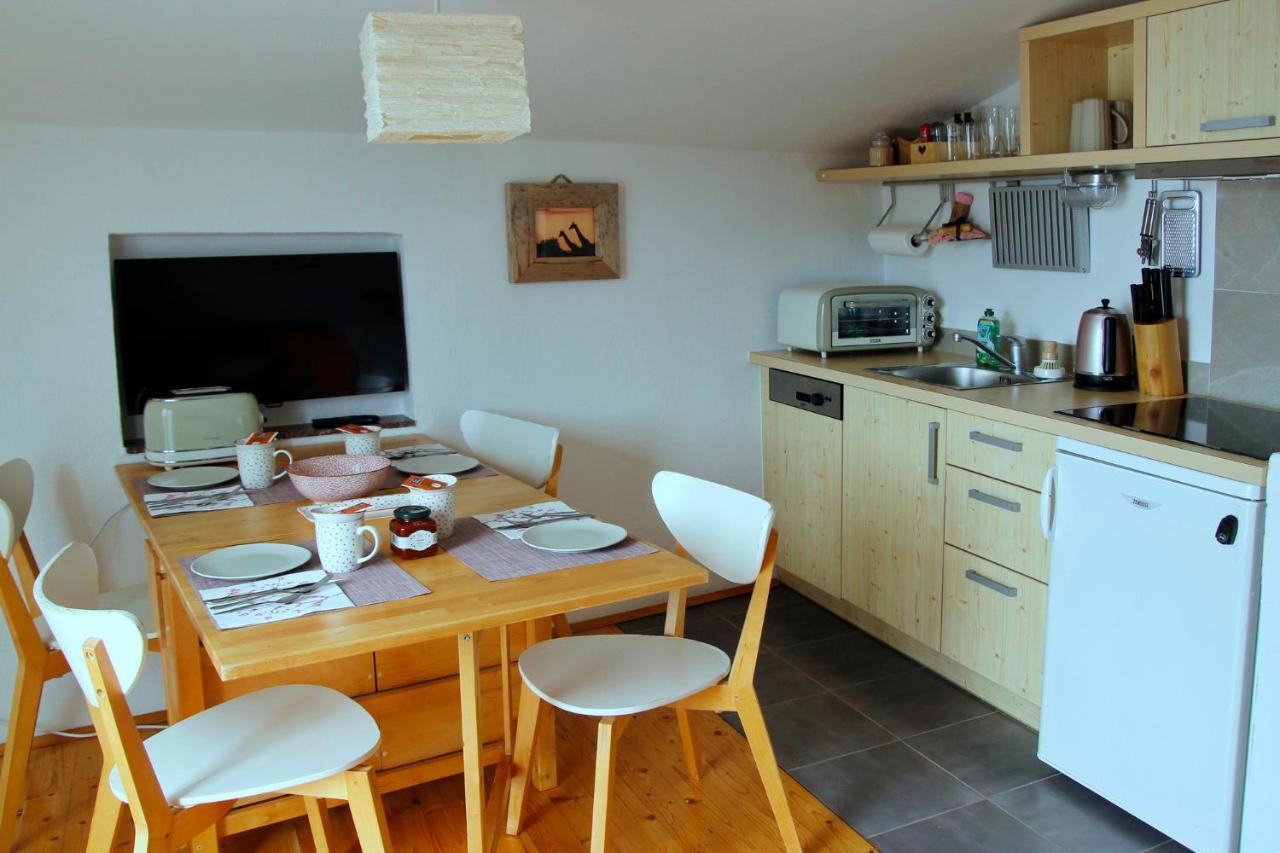 Vila Verbana Apartments เวอร์บนิค ภายนอก รูปภาพ